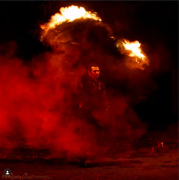 Les Iris de Bel : spectacle de feu,pyrotechnie, son et lumière - Photo 2