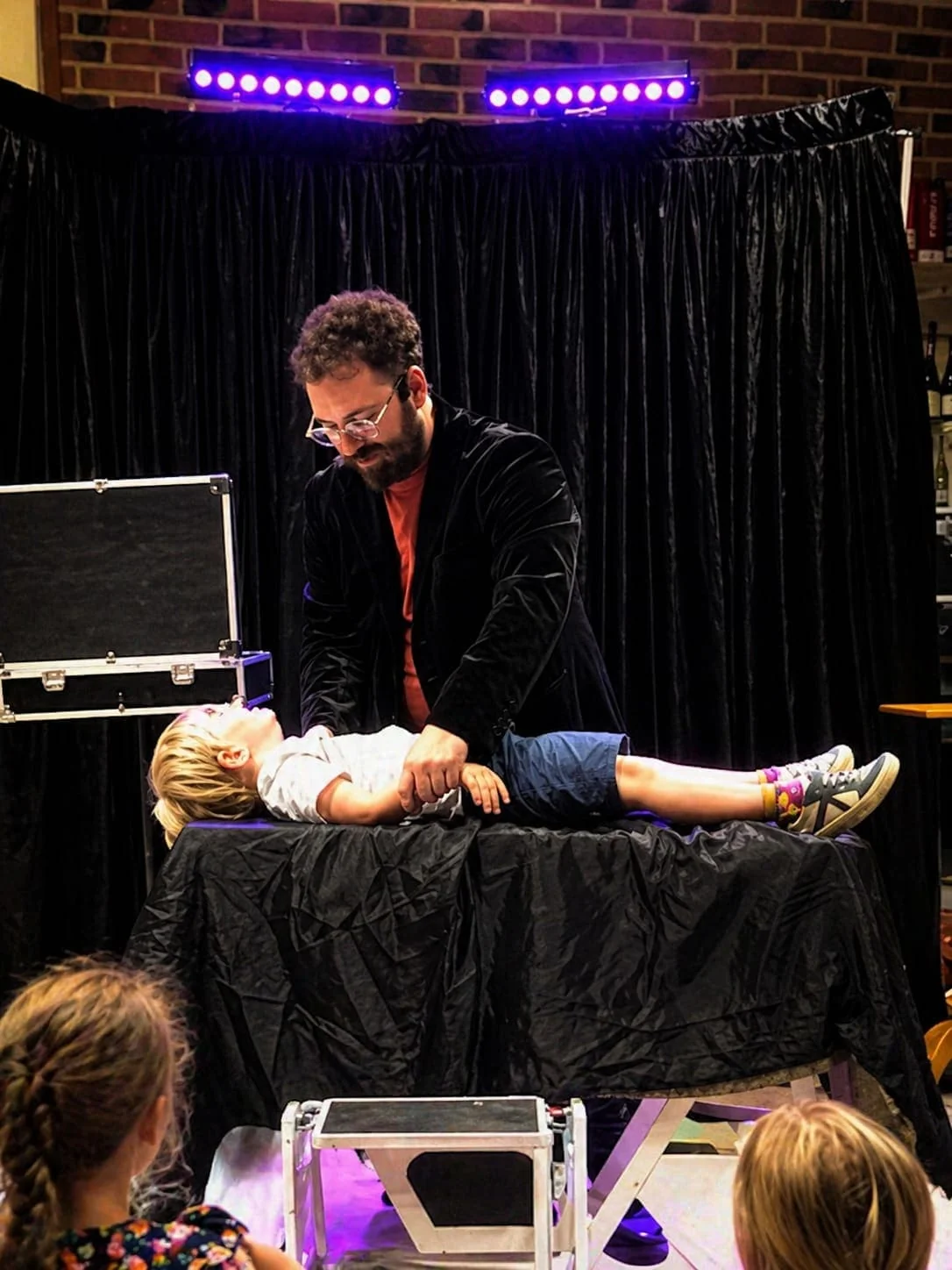 Spectacle de magie – format salon - Photo 3