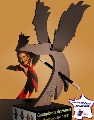 Artiste, Magicienne et Ventriloque - Photo 3